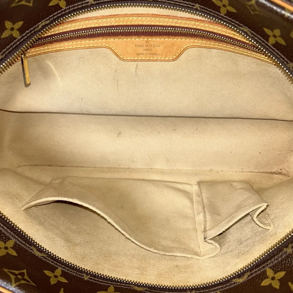 Louis Vuitton bag pre